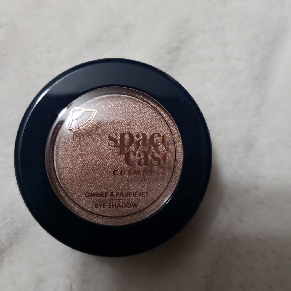 Eyeshadow singles